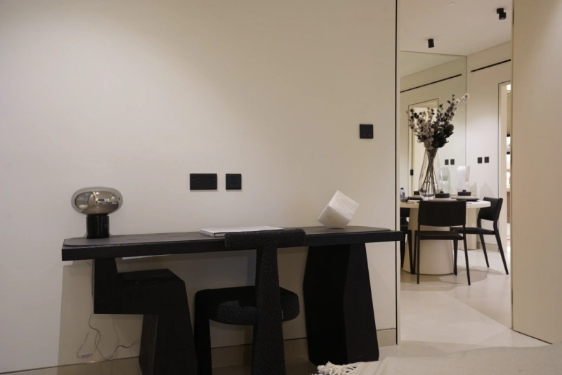 Luxuriöses 1-Zimmer-Apartment mit Dachterrassen-Infinity-Pool und Skyline-Blick