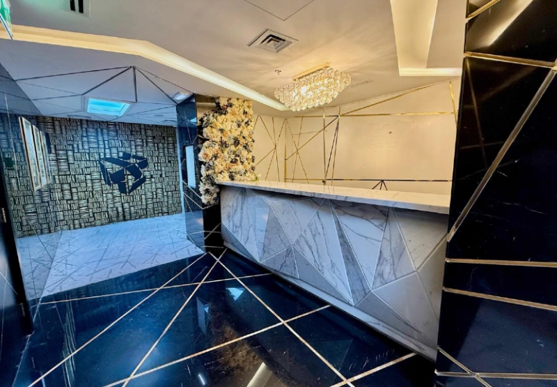 Geräumiges Büro zu vermieten - Leerstehend und bezugsfertig