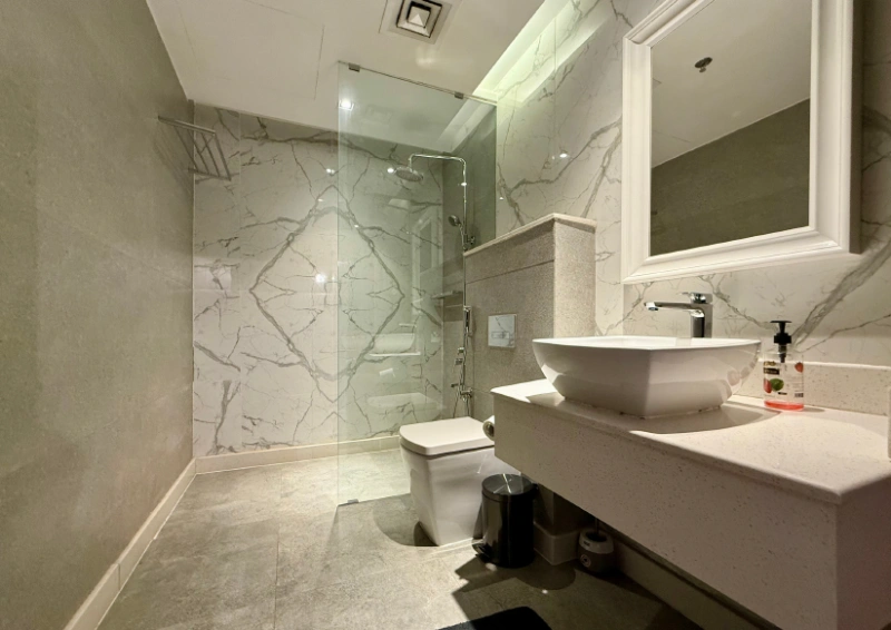 Geräumiges Büro zu vermieten - Leerstehend und bezugsfertig