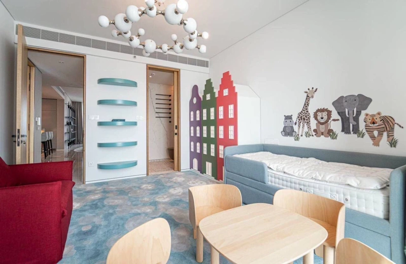 Traumhaftes 4-Zimmer Apartment mit Dienstmädchenzimmer direkt in JBR - Luxus und Komfort vereint!