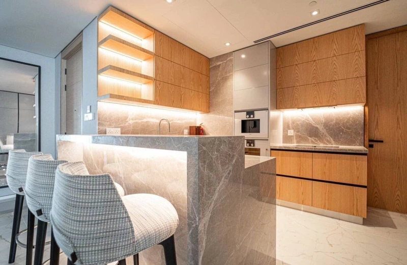 Traumhaftes 4-Zimmer Apartment mit Dienstmädchenzimmer direkt in JBR - Luxus und Komfort vereint!