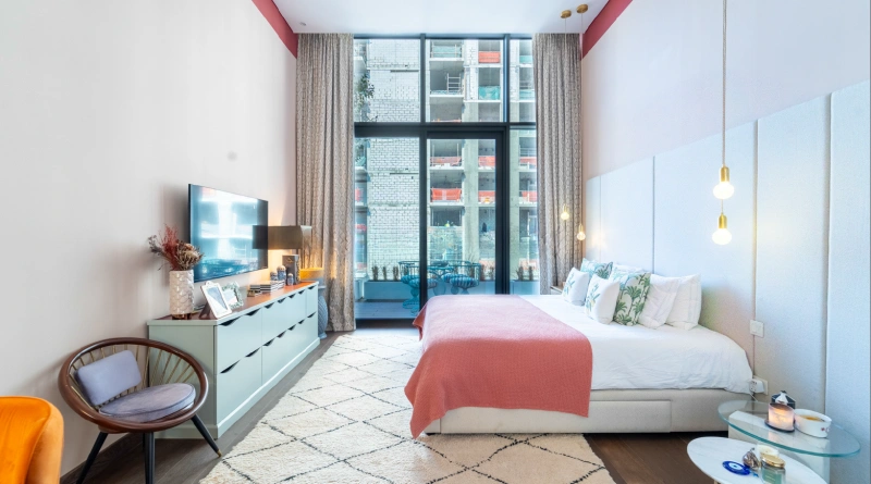 Modernes 4-Zimmer-Penthouse mit Zimmer für das Personal! Vollständig modernisiert und luxuriös!