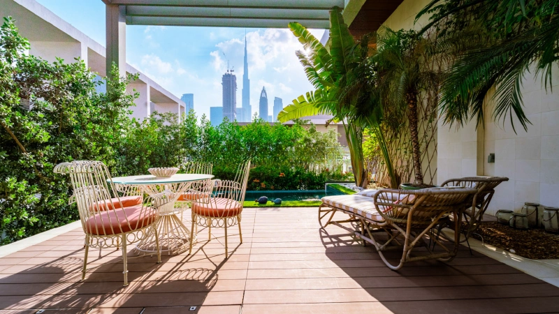 Modernes 4-Zimmer-Penthouse mit Zimmer für das Personal! Vollständig modernisiert und luxuriös!