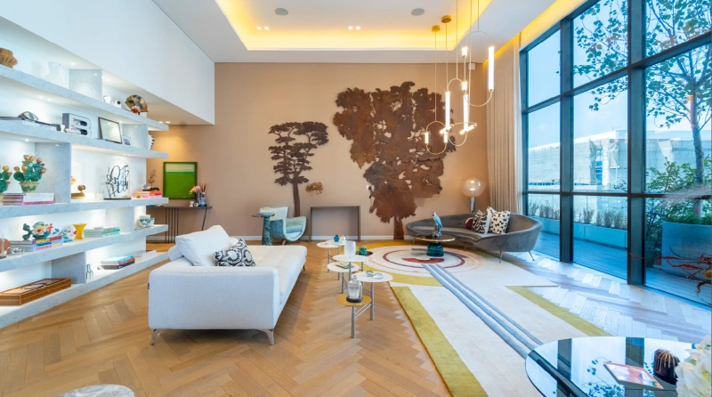 Modernes 4-Zimmer-Penthouse mit Zimmer für das Personal! Vollständig modernisiert und luxuriös!