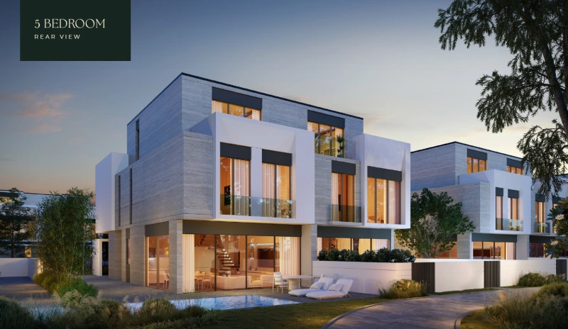 Luxusvilla mit 5 Schlafzimmern, Personalzimmer & tollen Annehmlichkeiten