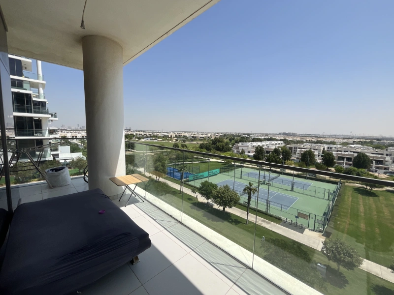 Spacieux appartement d'angle de 4 pièces avec vue sur le parc à Loreto 1B, Damac Hills