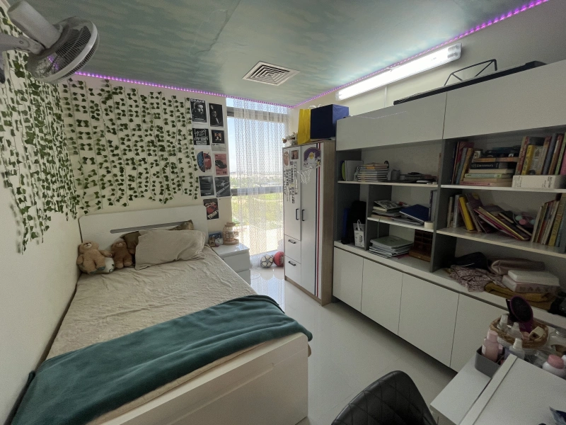 Spacieux appartement d'angle de 4 pièces avec vue sur le parc à Loreto 1B, Damac Hills