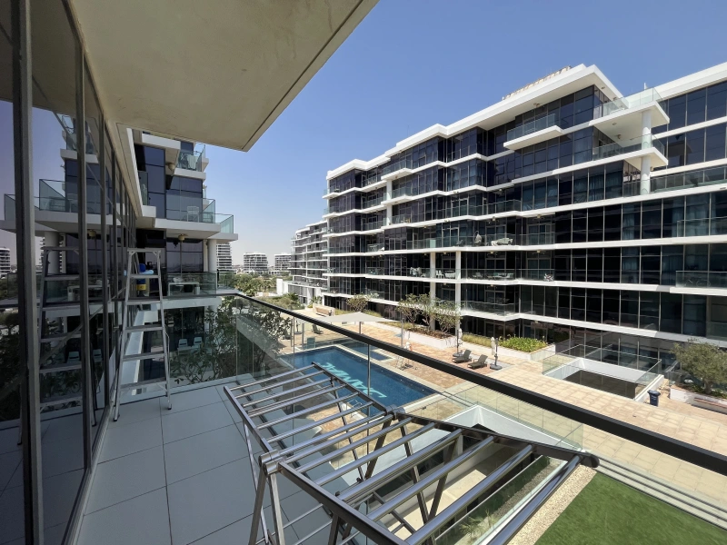 Spacieux appartement d'angle de 4 pièces avec vue sur le parc à Loreto 1B, Damac Hills
