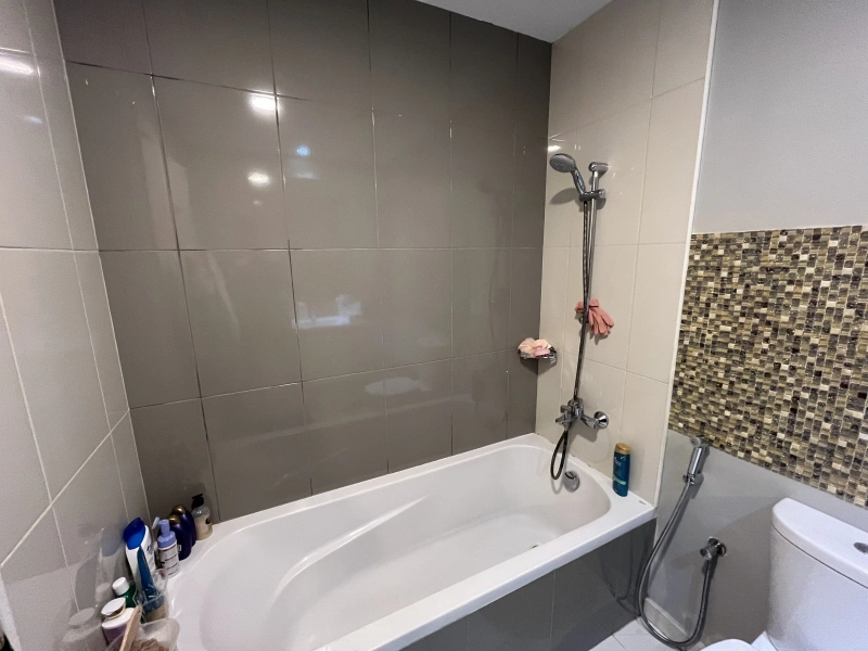 Spacieux appartement d'angle de 4 pièces avec vue sur le parc à Loreto 1B, Damac Hills