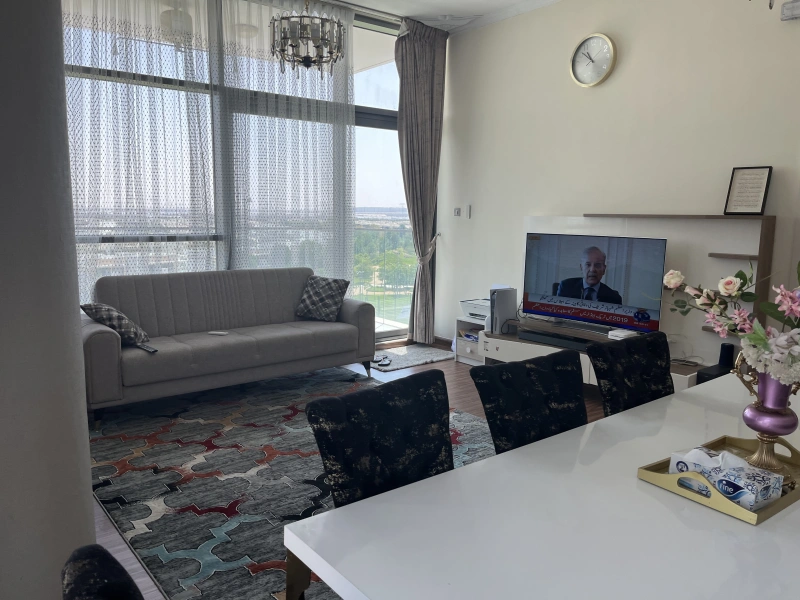 Spacieux appartement d'angle de 4 pièces avec vue sur le parc à Loreto 1B, Damac Hills