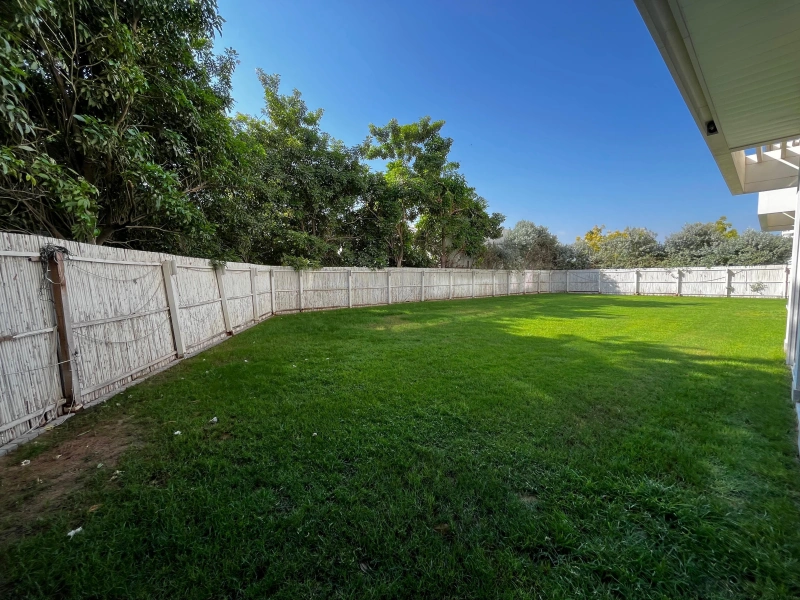 Exklusive Luxuswohnung in Seventh Heaven mit Private Gartenidylle und balkon mit Pflanzenpracht!