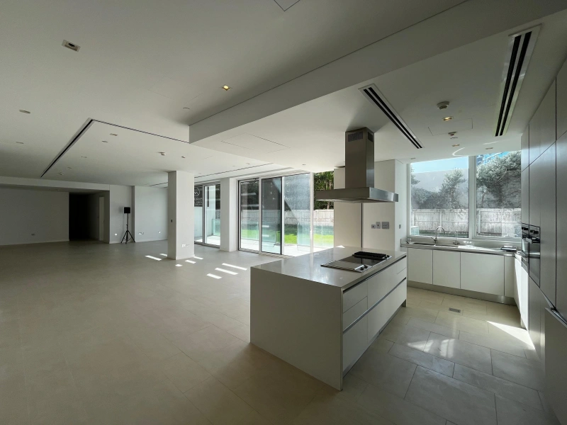 Exklusive Luxuswohnung in Seventh Heaven mit Private Gartenidylle und balkon mit Pflanzenpracht!