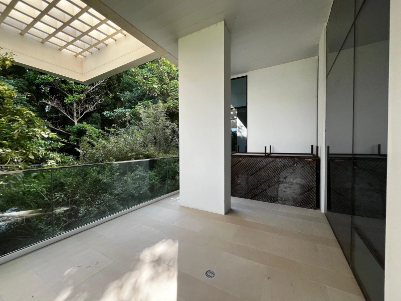 Exklusive Luxuswohnung in Seventh Heaven mit Private Gartenidylle und balkon mit Pflanzenpracht!