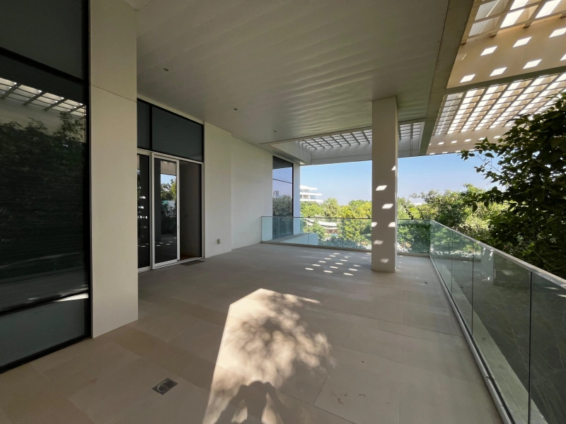 Exklusive Luxuswohnung in Seventh Heaven mit Private Gartenidylle und balkon mit Pflanzenpracht!