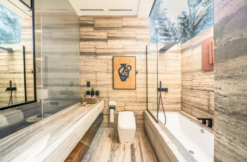 Luxuriöse 6-Zimmer Beach Mansion mit Privatpool und Kinoraum