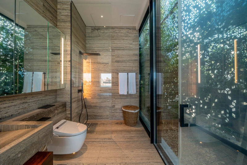 Luxuriöse 6-Zimmer Beach Mansion mit Privatpool und Kinoraum