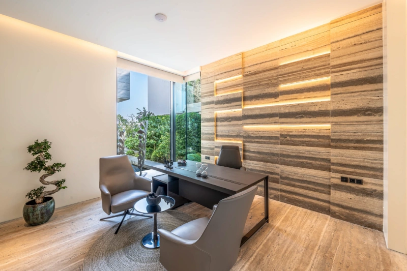 Luxuriöse 6-Zimmer Beach Mansion mit Privatpool und Kinoraum