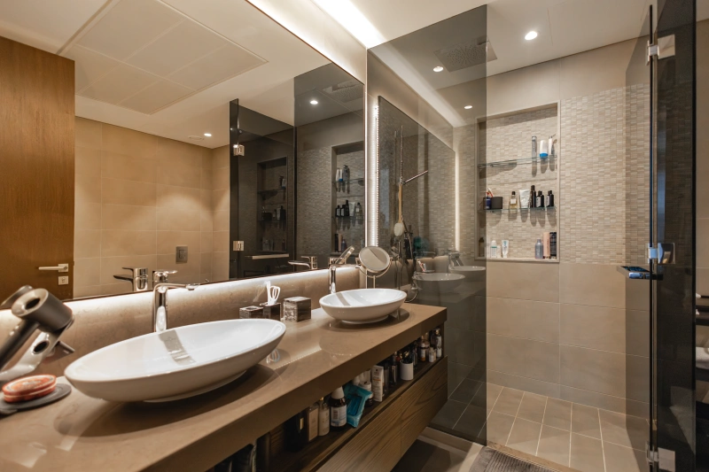 Exklusive 2-Zimmer-Wohnung direkt an der Marina, voll möbliert. Perfektes Zuhause am Wasser!