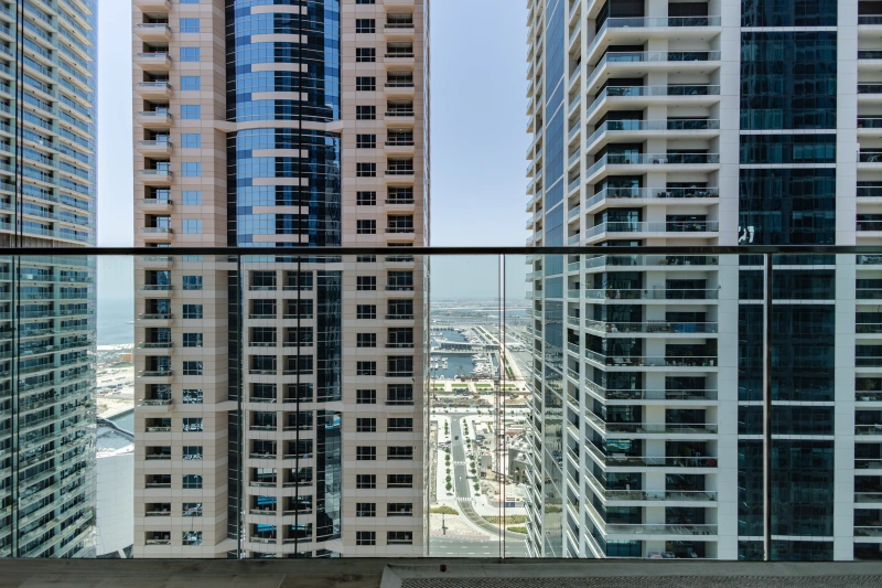 Exklusive 2-Zimmer-Wohnung direkt an der Marina, voll möbliert. Perfektes Zuhause am Wasser!