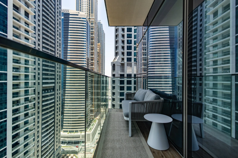 Exklusive 2-Zimmer-Wohnung direkt an der Marina, voll möbliert. Perfektes Zuhause am Wasser!