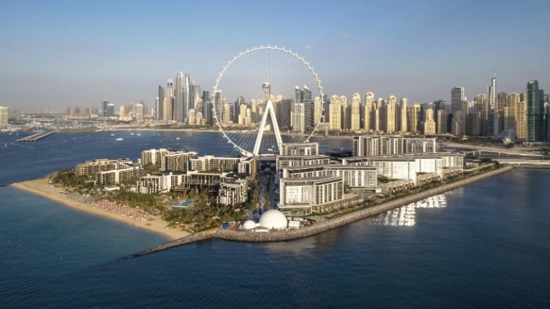 Luxuriöses 4-Zimmer-Apartment mit Zimmer für Dienstmädchen, riesigem Balkon und Hafen- und Meerblick