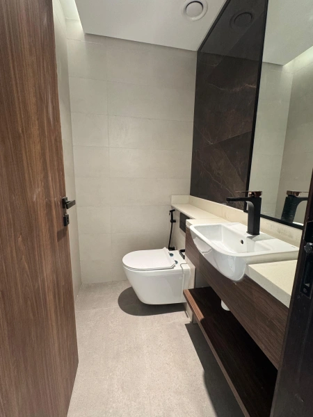 Neues 2-Zimmer-Apartment mit Poolblick in der Torino-Community von Oro24 in Arjan!