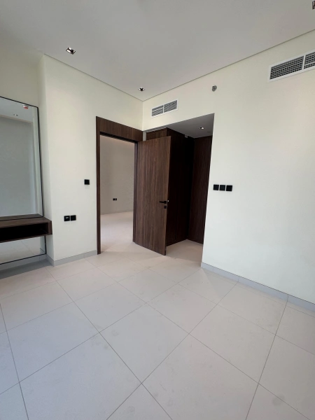 Neues 2-Zimmer-Apartment mit Poolblick in der Torino-Community von Oro24 in Arjan!