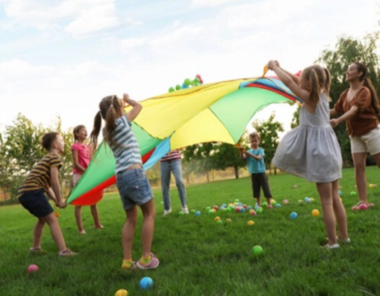 Villa mit vier Schlafzimmern und modernem Design