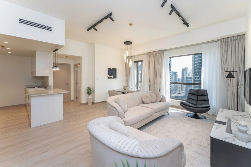 Atemberaubende 1-Zimmer-Wohnung mit Blick auf den Yachthafen, Upgraded Brand New Möbliert!