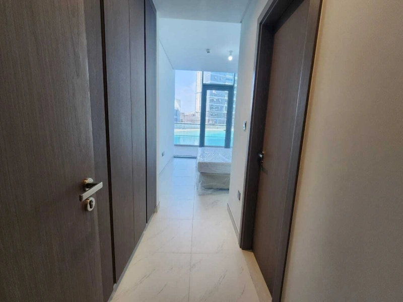 Luxuriöse 3-Zimmer-Wohnung mit Blick auf die Lagune und geräumiger Küche