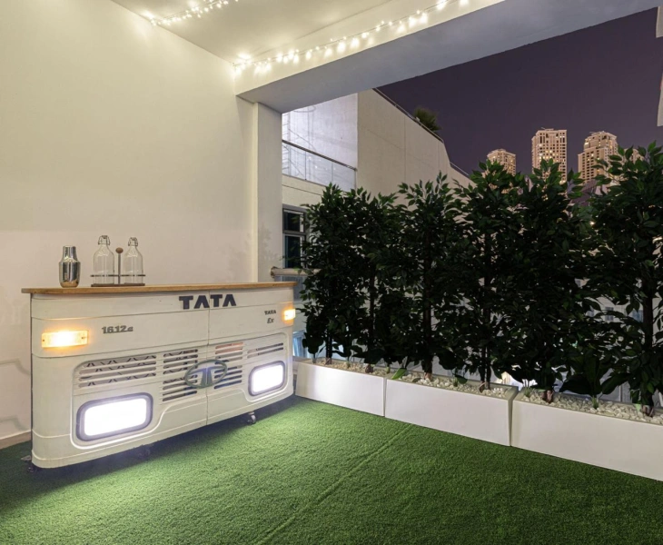 Luxuriöses 2-Zimmer-Apartment mit möblierter Designer-Einrichtung