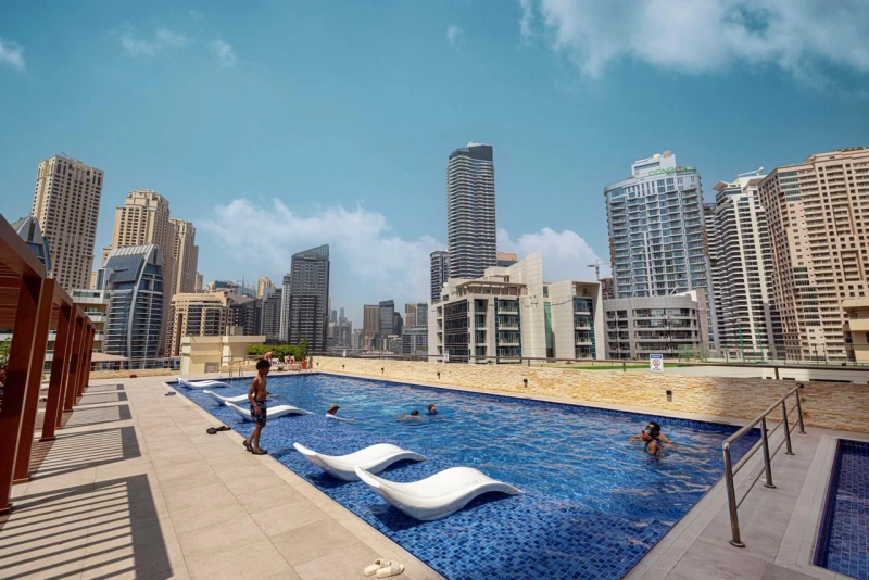 Luxuriöses 2-Zimmer-Apartment mit möblierter Designer-Einrichtung