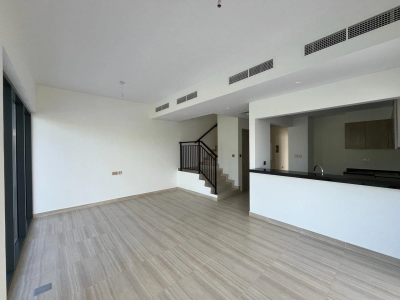 Traumhaftes Stadthaus in Damac Hills 1 mit 5 Schlafzimmern, direktem Parkzugang und Malibu Bay!