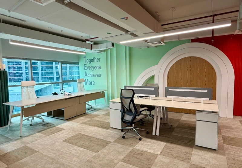 Leerstehendes, bezugsfertiges und voll möbliertes Büro zu verkaufen