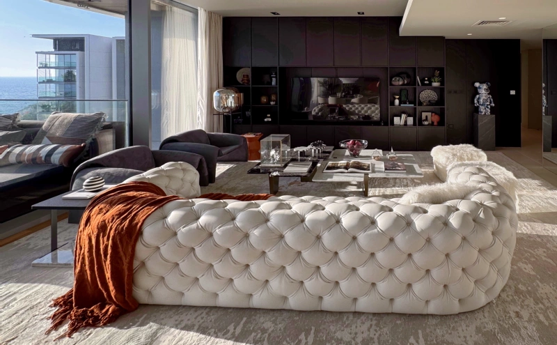 Luxuriöse Wohnung mit 5 Schlafzimmern, Meerblick & Dienstmädchenzimmer in bester Lage!