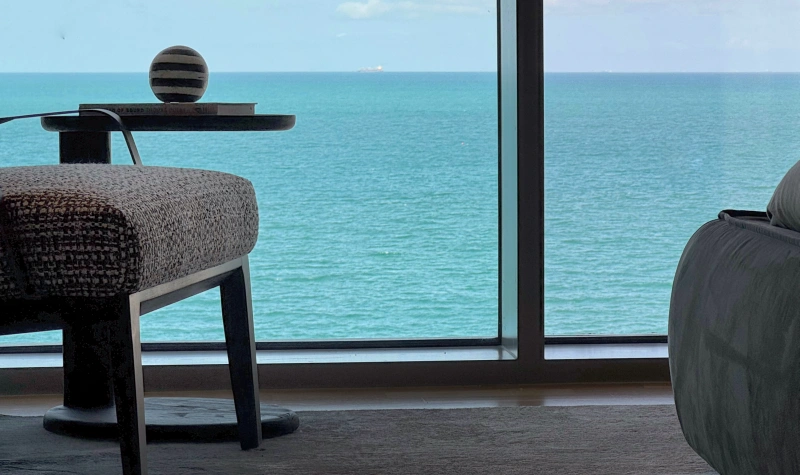 Luxuriöse Wohnung mit 5 Schlafzimmern, Meerblick & Dienstmädchenzimmer in bester Lage!