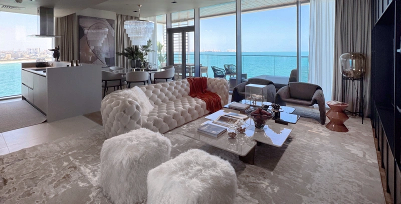 Luxuriöse Wohnung mit 5 Schlafzimmern, Meerblick & Dienstmädchenzimmer in bester Lage!