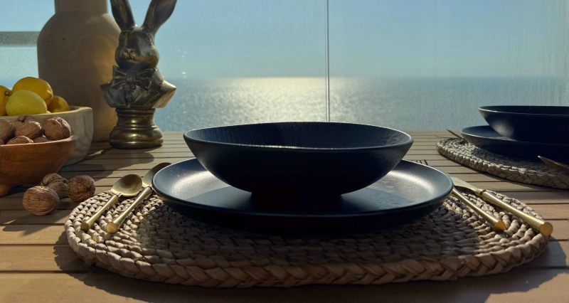 Luxuriöse Wohnung mit 5 Schlafzimmern, Meerblick & Dienstmädchenzimmer in bester Lage!