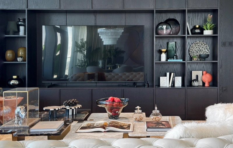 Luxuriöse Wohnung mit 5 Schlafzimmern, Meerblick & Dienstmädchenzimmer in bester Lage!