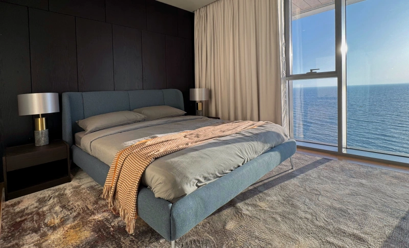 Luxuriöse Wohnung mit 5 Schlafzimmern, Meerblick & Dienstmädchenzimmer in bester Lage!