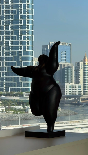 Luxuriöse Wohnung mit 5 Schlafzimmern, Meerblick & Dienstmädchenzimmer in bester Lage!