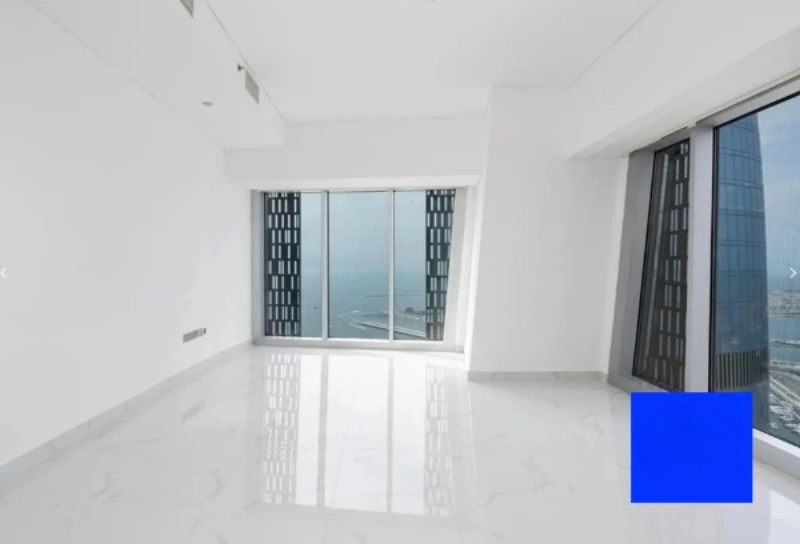 Luxe Penthouse mit 3 Schlafzimmern: Traumblick über das Meer vom hohen Stockwerk aus!