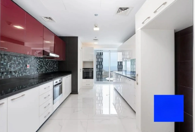 Luxe Penthouse mit 3 Schlafzimmern: Traumblick über das Meer vom hohen Stockwerk aus!