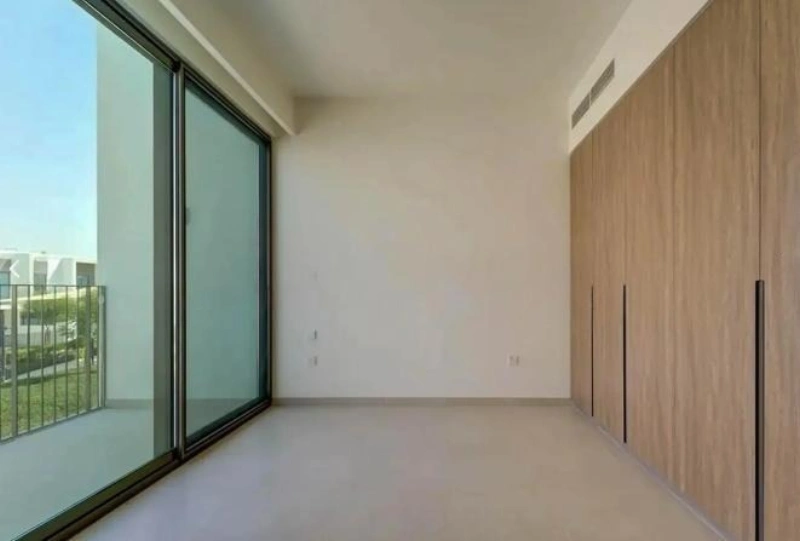 Geräumige Villa mit 3 Schlafzimmern und riesigem Grundriss!