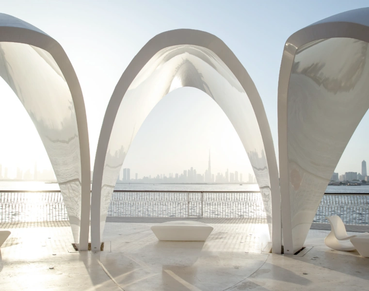 Luxuriöses 2-Zimmer-Apartment mit künstlichem Lagunenbereich - Übergabe in Kürze!