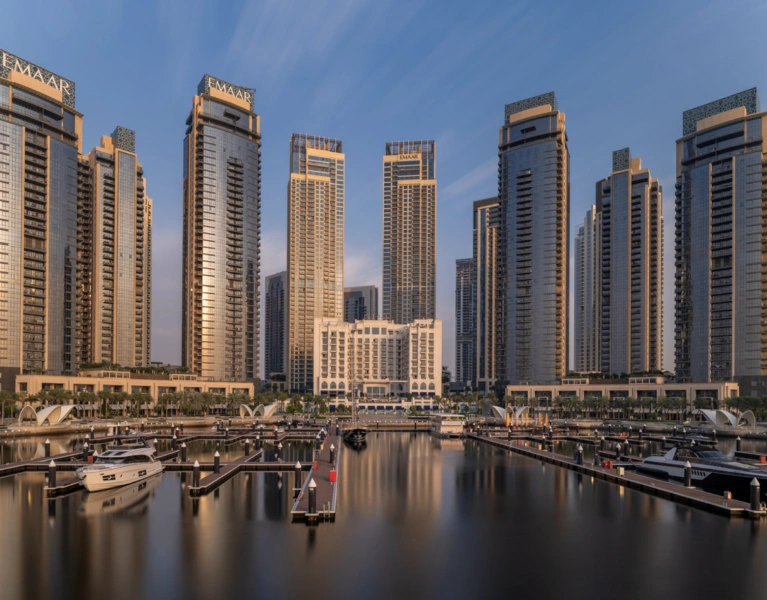 Luxuriöses 2-Zimmer-Apartment mit künstlichem Lagunenbereich - Übergabe in Kürze!