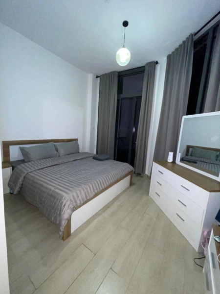 Geräumiges Apartment mit 3 Schlafzimmern in zentraler Lage - Modernes, großzügiges Layout!