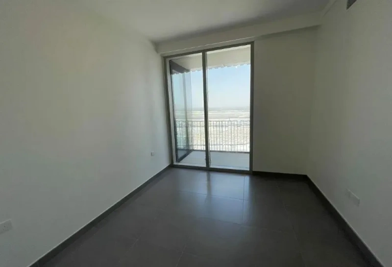 Stylish Three Bedroom Apartment with Modern Design