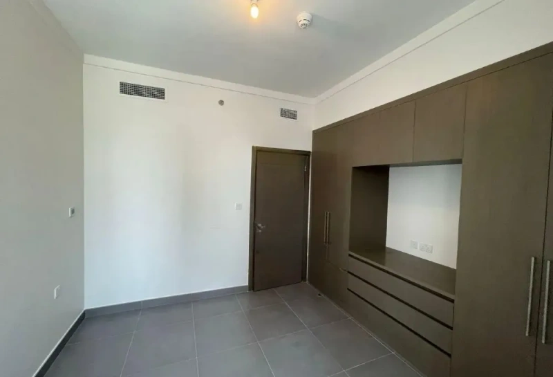 Stylish Three Bedroom Apartment with Modern Design