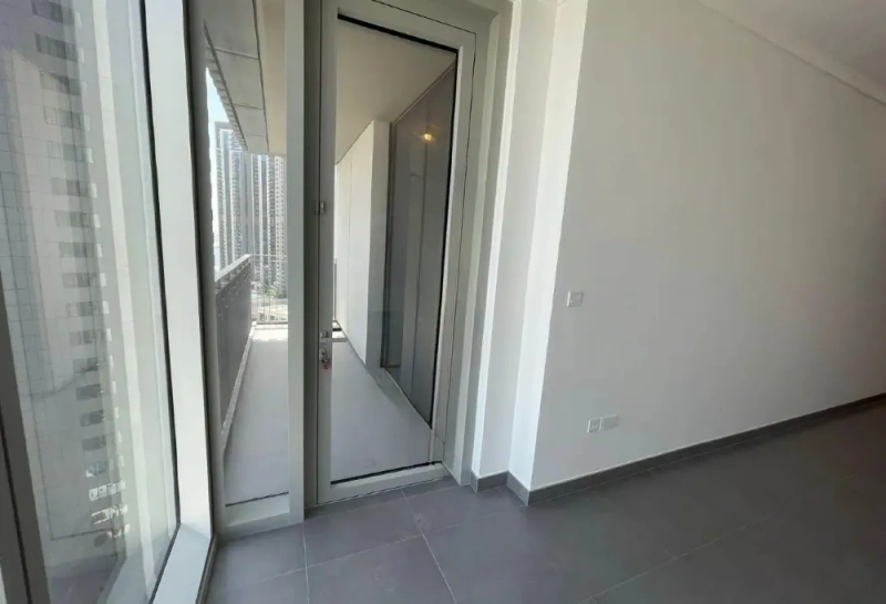 Stylish Three Bedroom Apartment with Modern Design